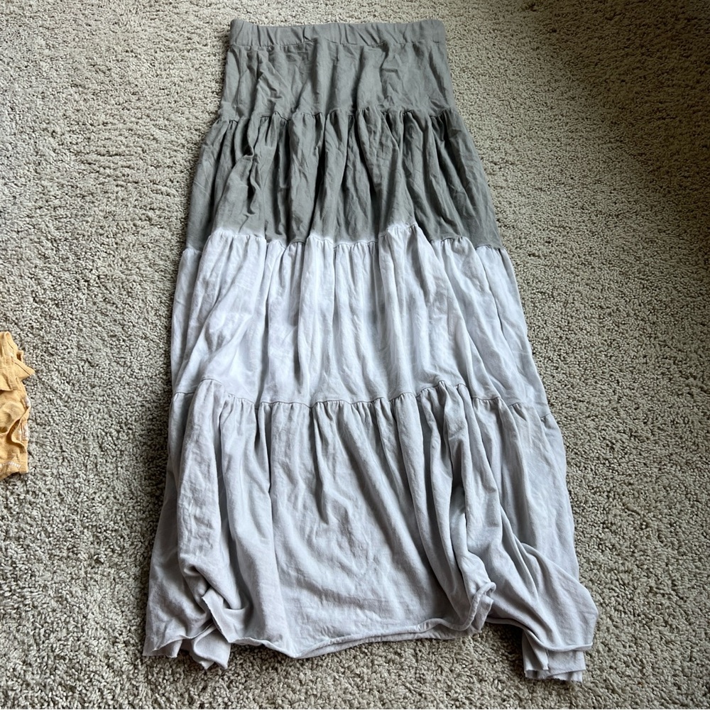 Michael Stars Ombré Gray and White Tiered Maxi Skirt